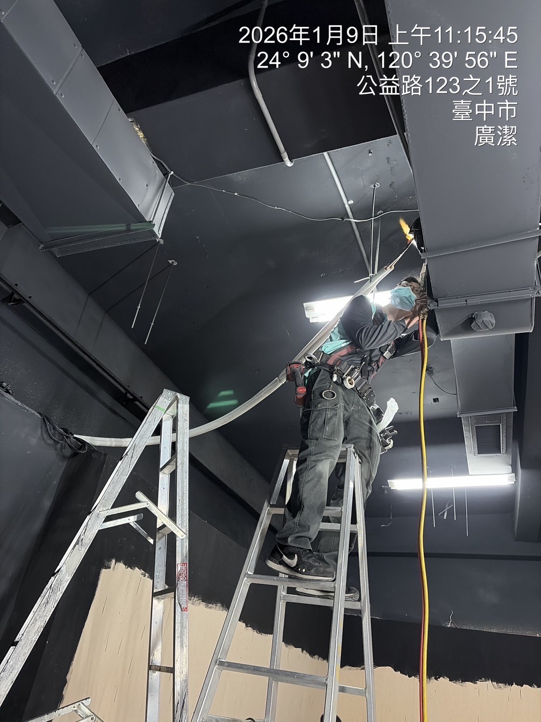 台中西區 移機保養吊隱式冷氣清洗