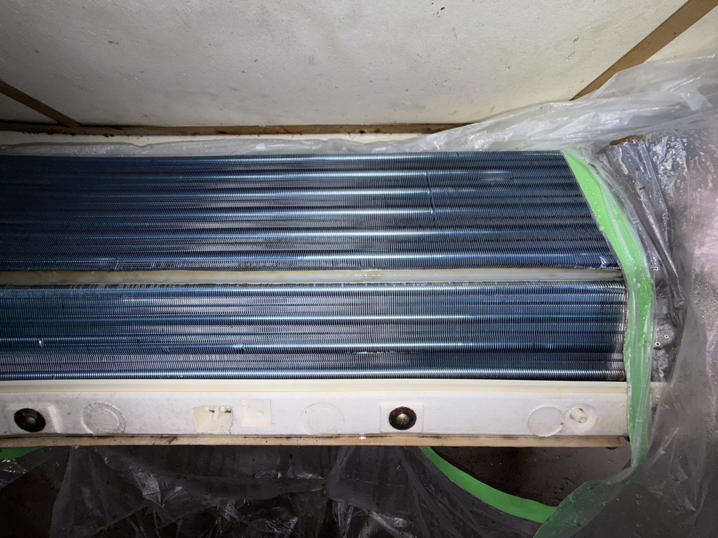 台中西屯不二家 分離式冷氣清洗