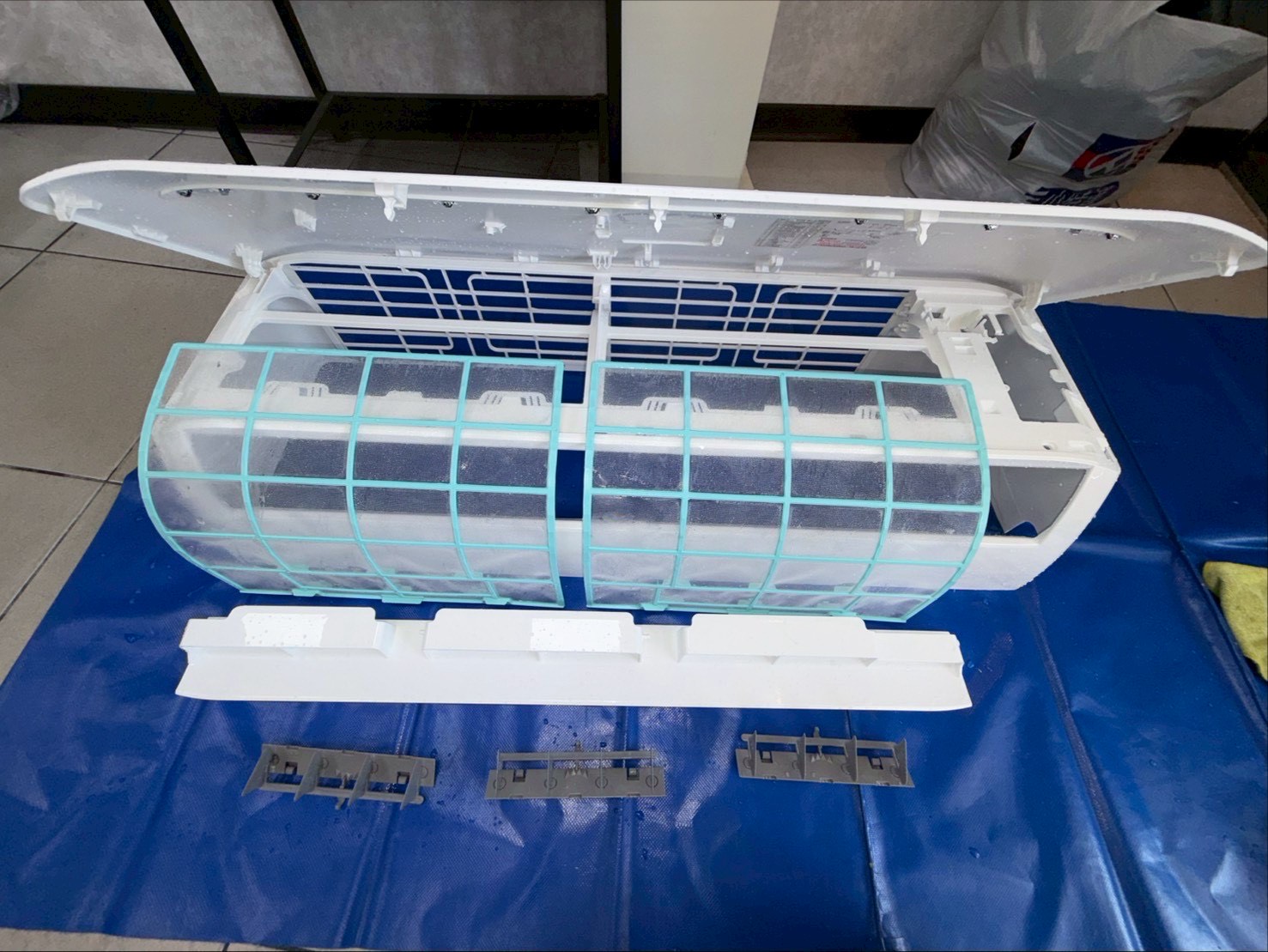 台中豐原理髮店 分離式冷氣清洗