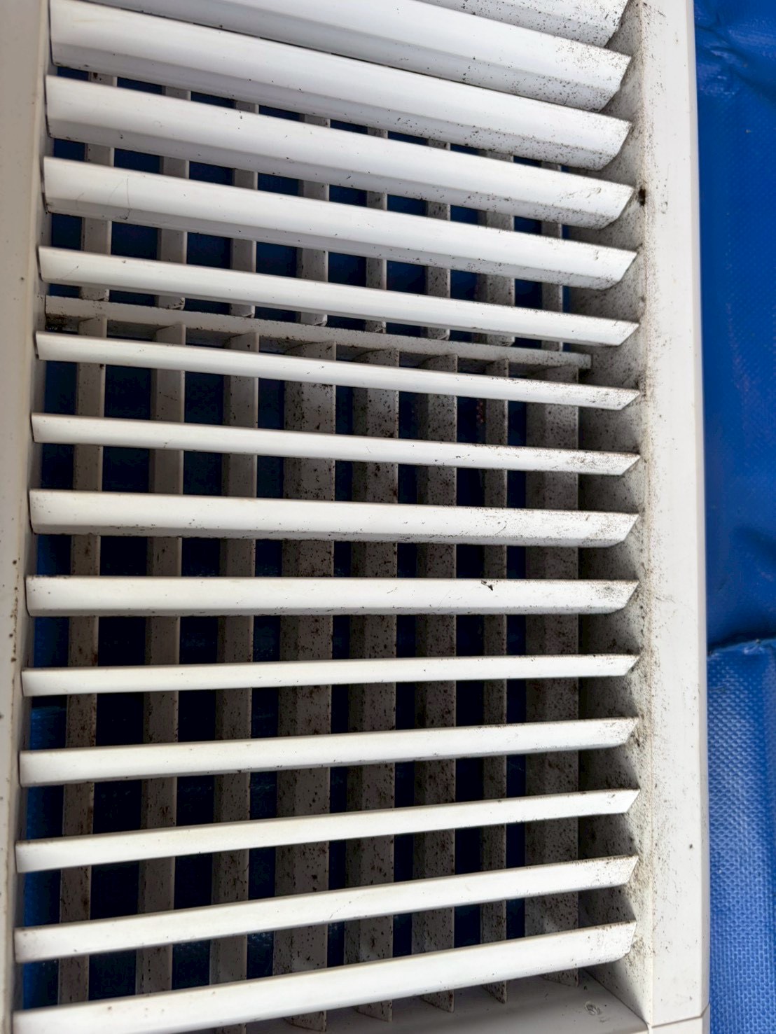 台中西區餐廳 吊隱式冷氣清洗